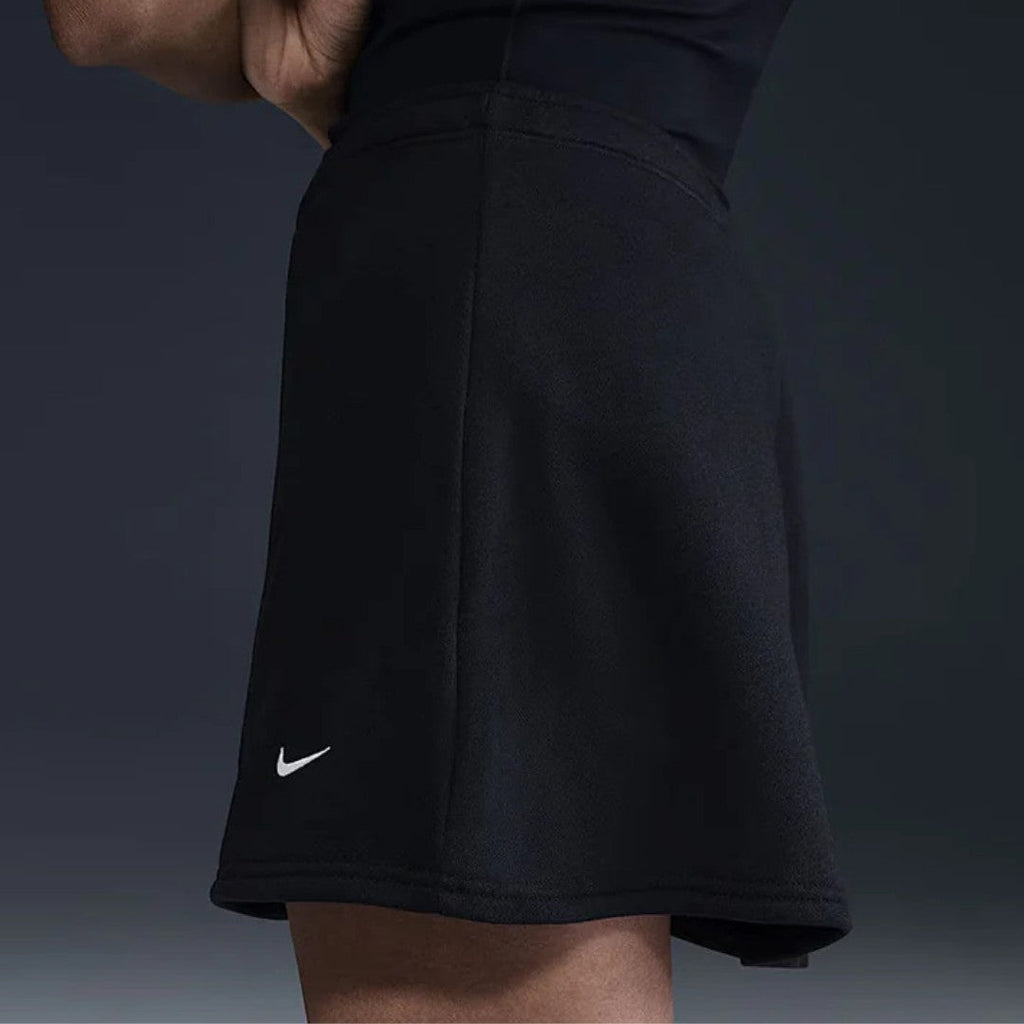 Nike gonna short