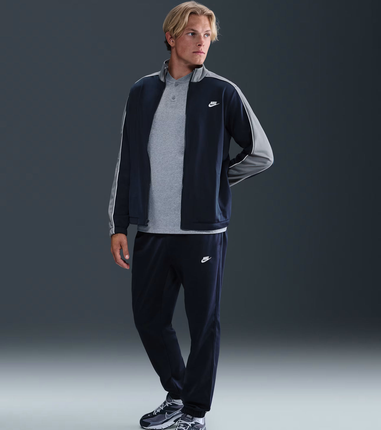 nike tuta completa