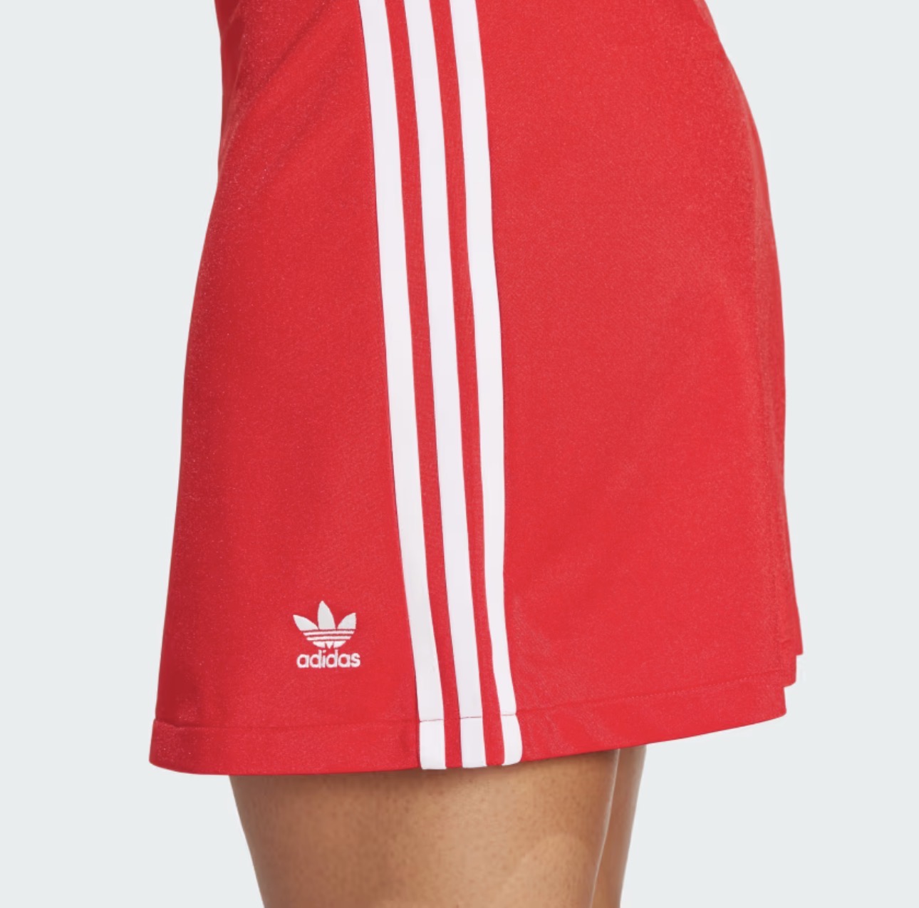 Adidas gonna logo