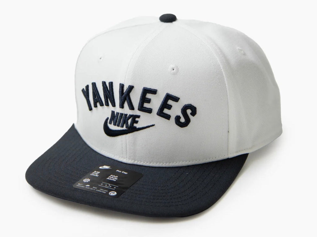 Nike x yankees cap