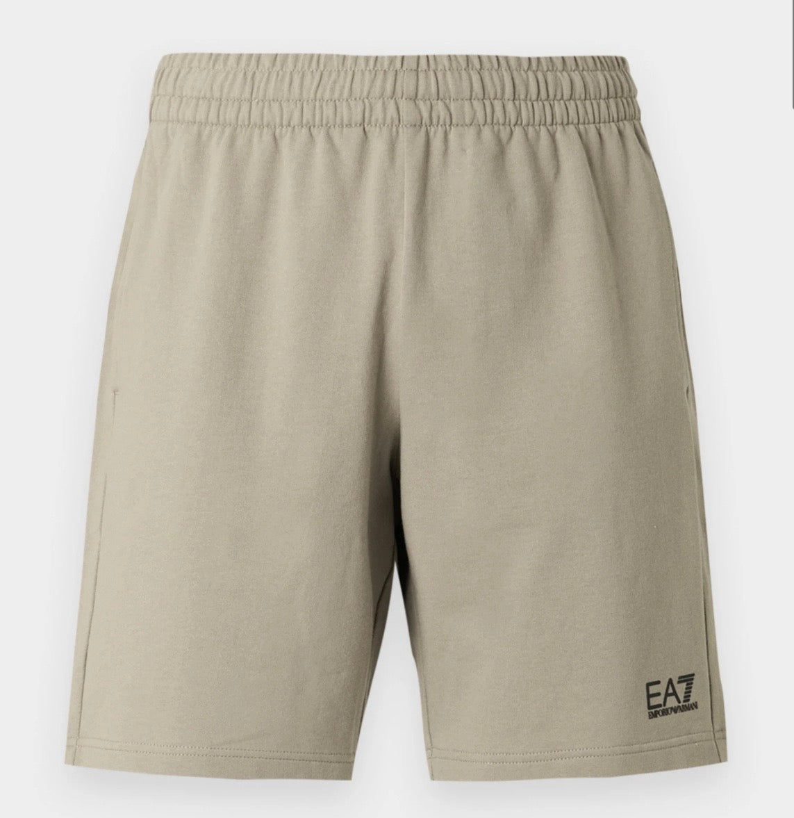 EA7 SHORTS