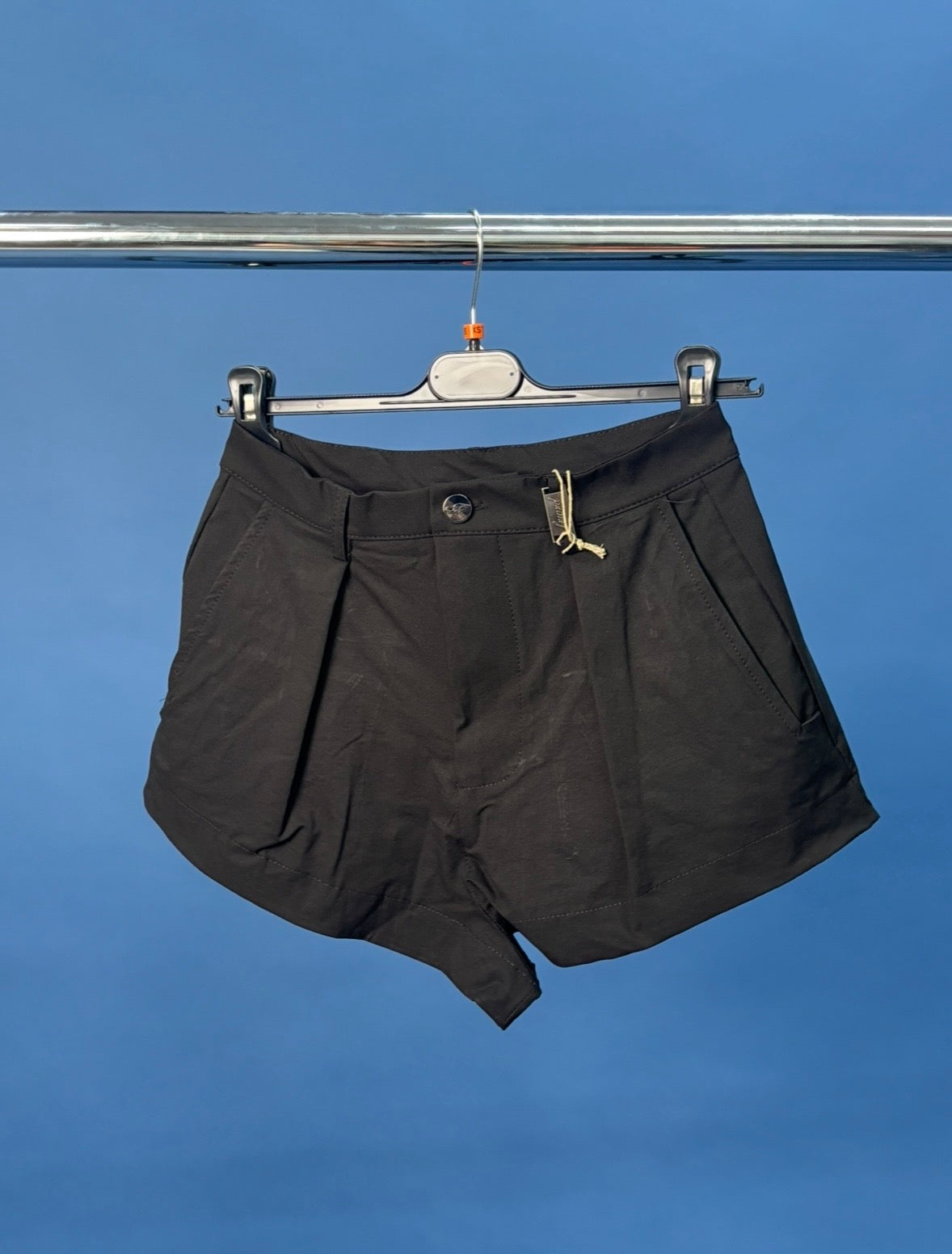 forward BERMUDA donna