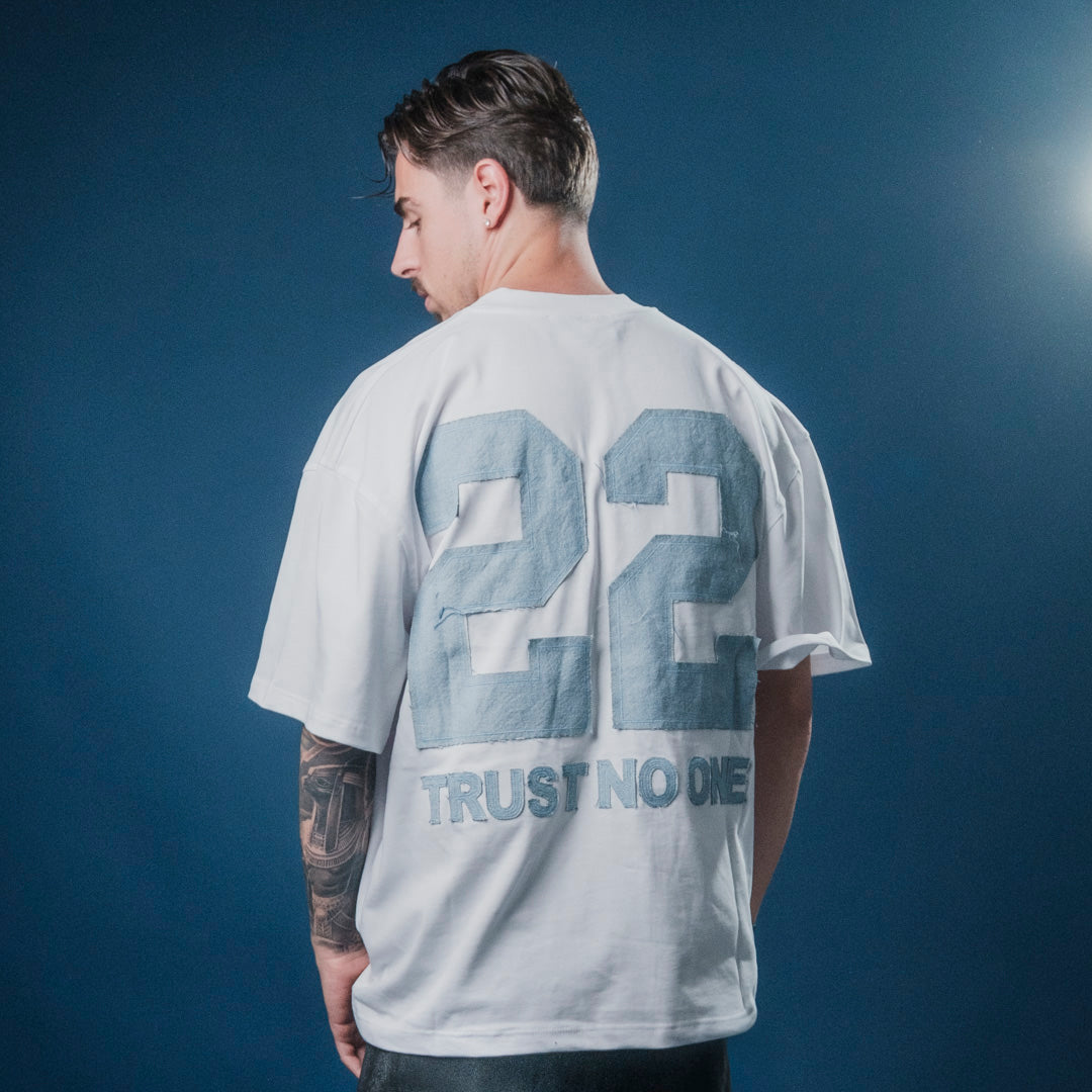 Trust no one t-shirt 22 denim